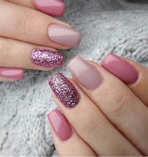 fall pink nails